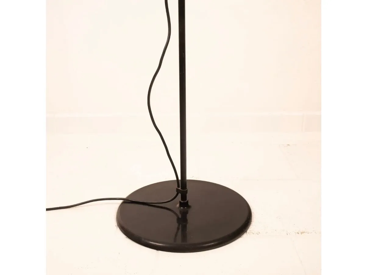 Aton floor lamp by Ernesto Gismondi, Artemide | Deesup Aton floor lamp by Ernesto Gismondi, Artemide | Deesup