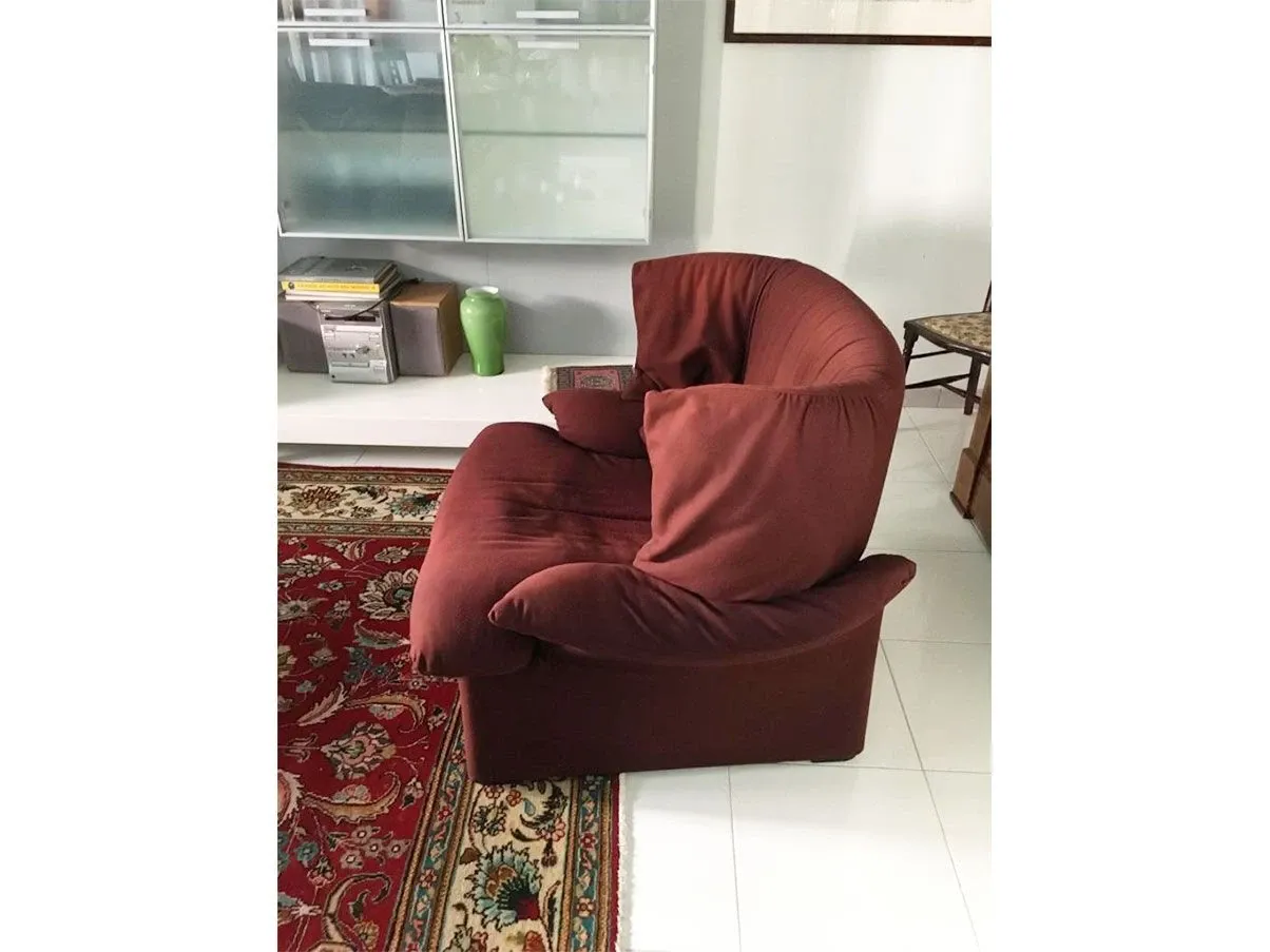 Set 2 upholstered armchairs in burgundy fabric, Cassina 2