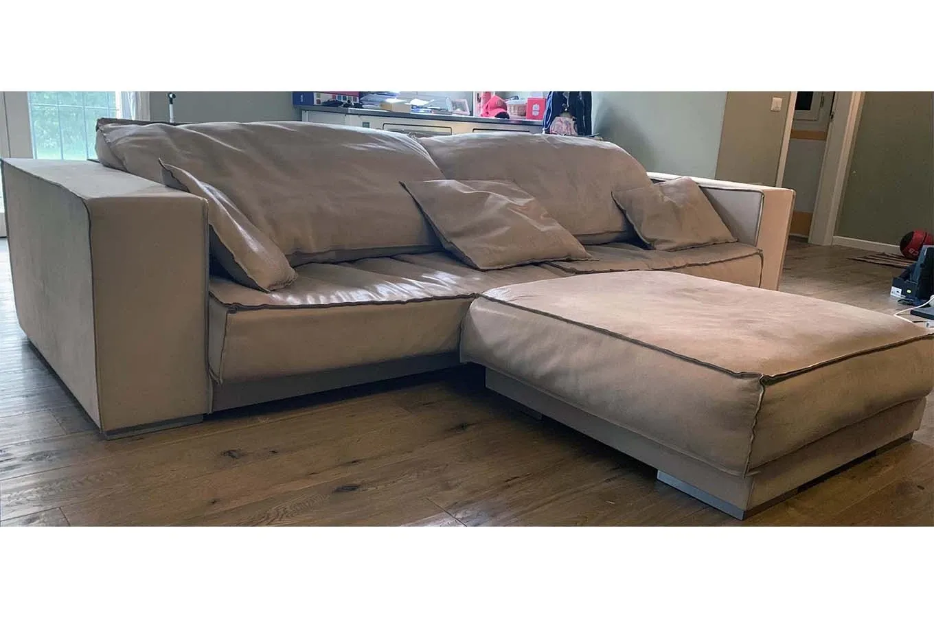 Budapest Soft (divano e pouf), Baxter 1