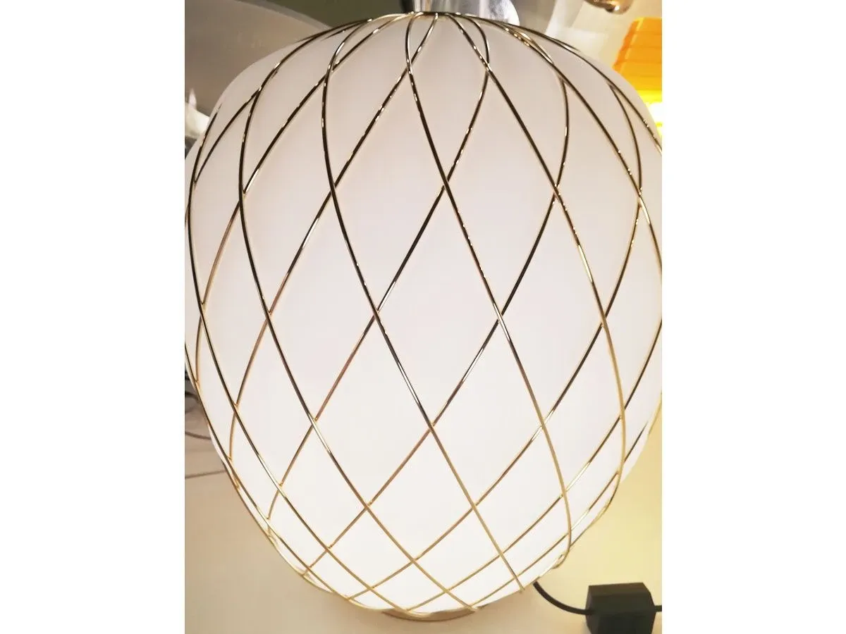 Pinecone Grande 1