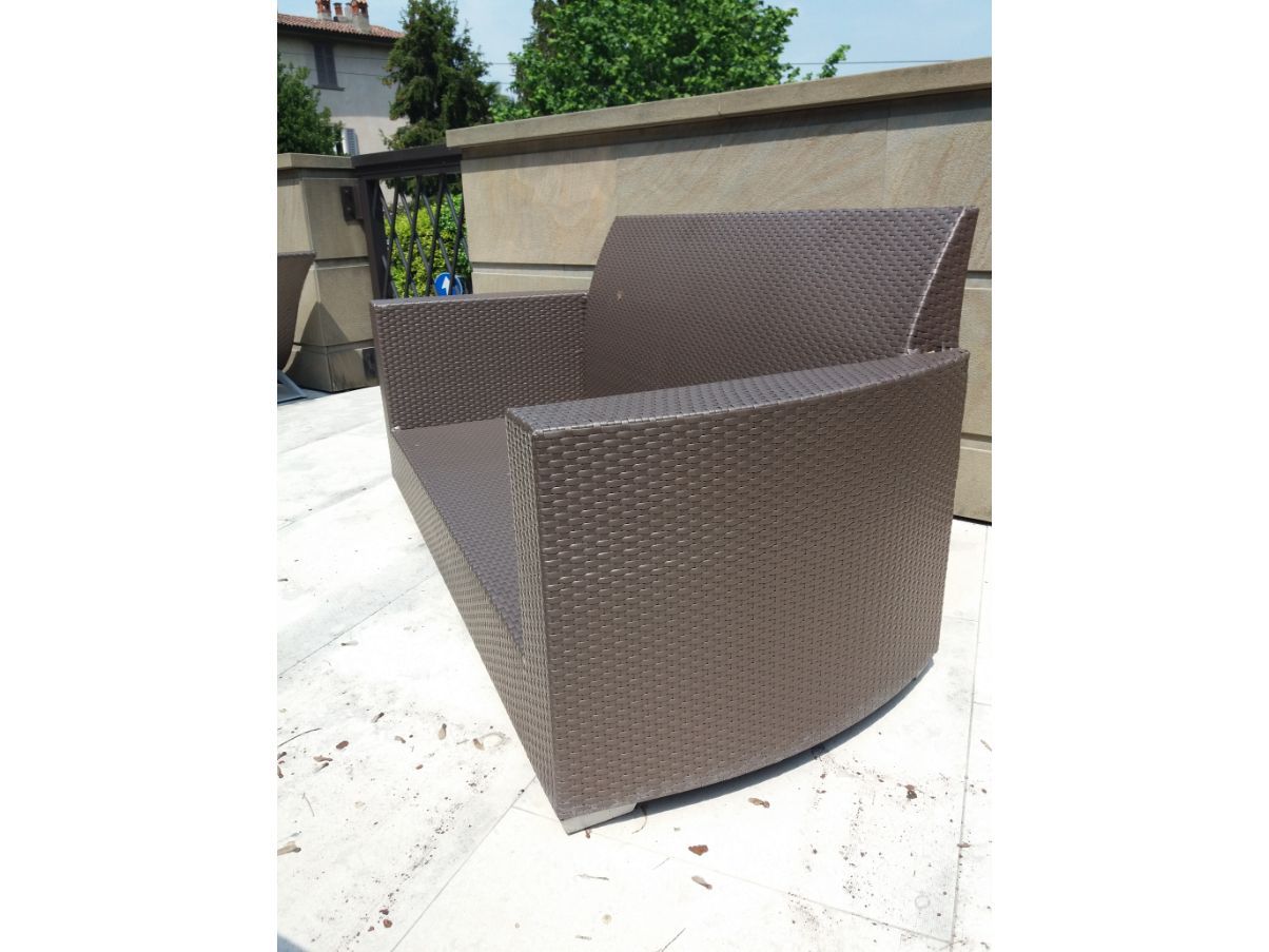 Vivaldi sofa by Lorenzo Bellini Side