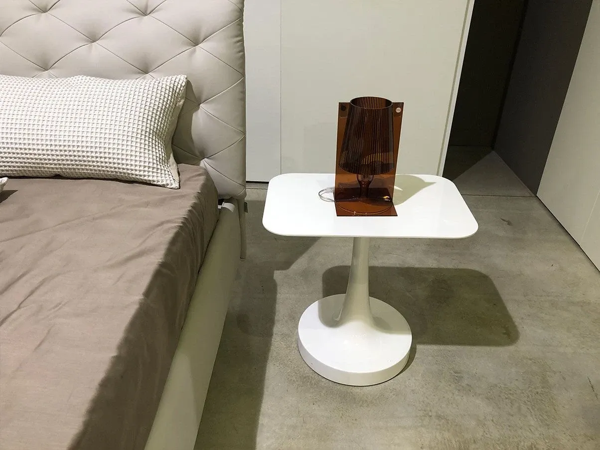 Vulcano coffee table in molded polyurethane (white) 4