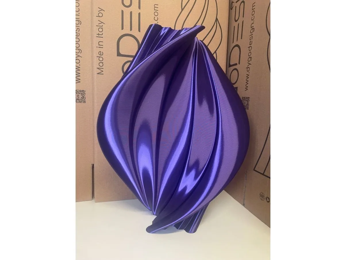 Purple Damocle sculpture vase, DygoDesign 1