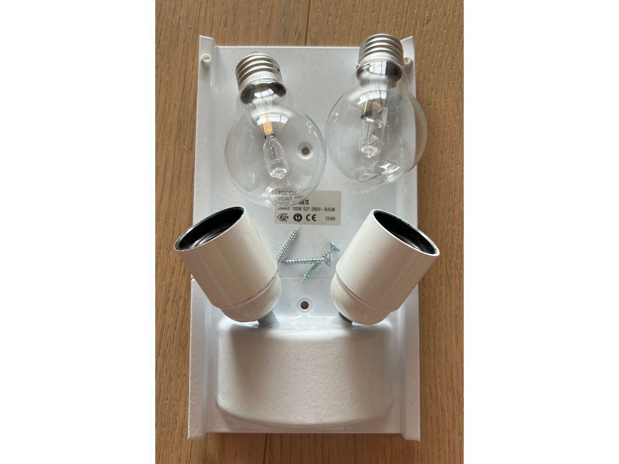 Lampada da parete Double in vetro soffiato bianco di Valerio Bottin, Foscarini  Details