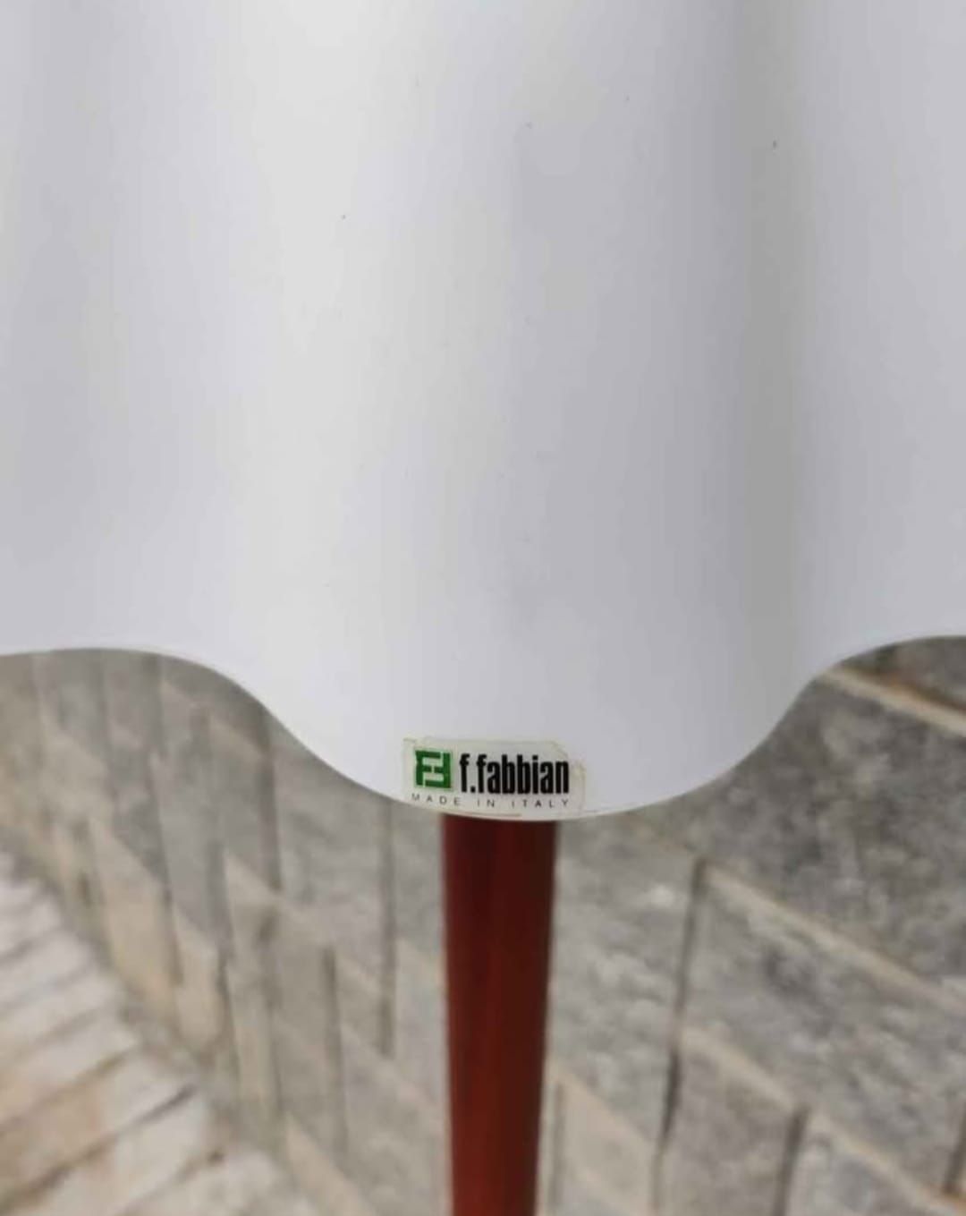 Piantana in vetro bianco  Brand