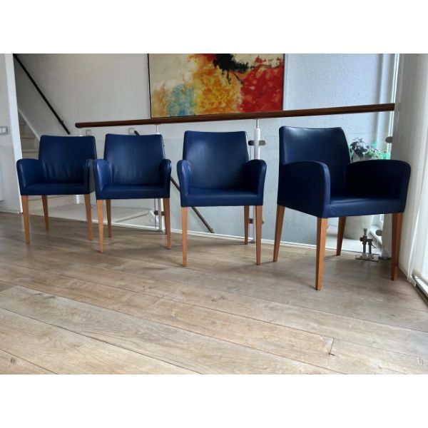 Set of 4 Liz chairs in blue grained leather, Poltrona Frau image