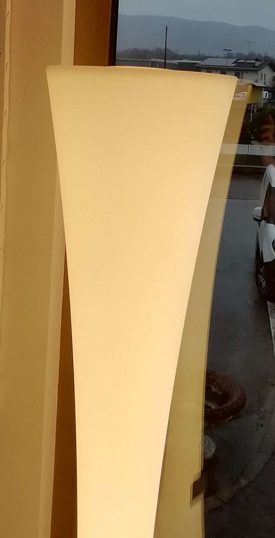 Lampada da terra Biconica di Elio e Emiliana Martinelli Side