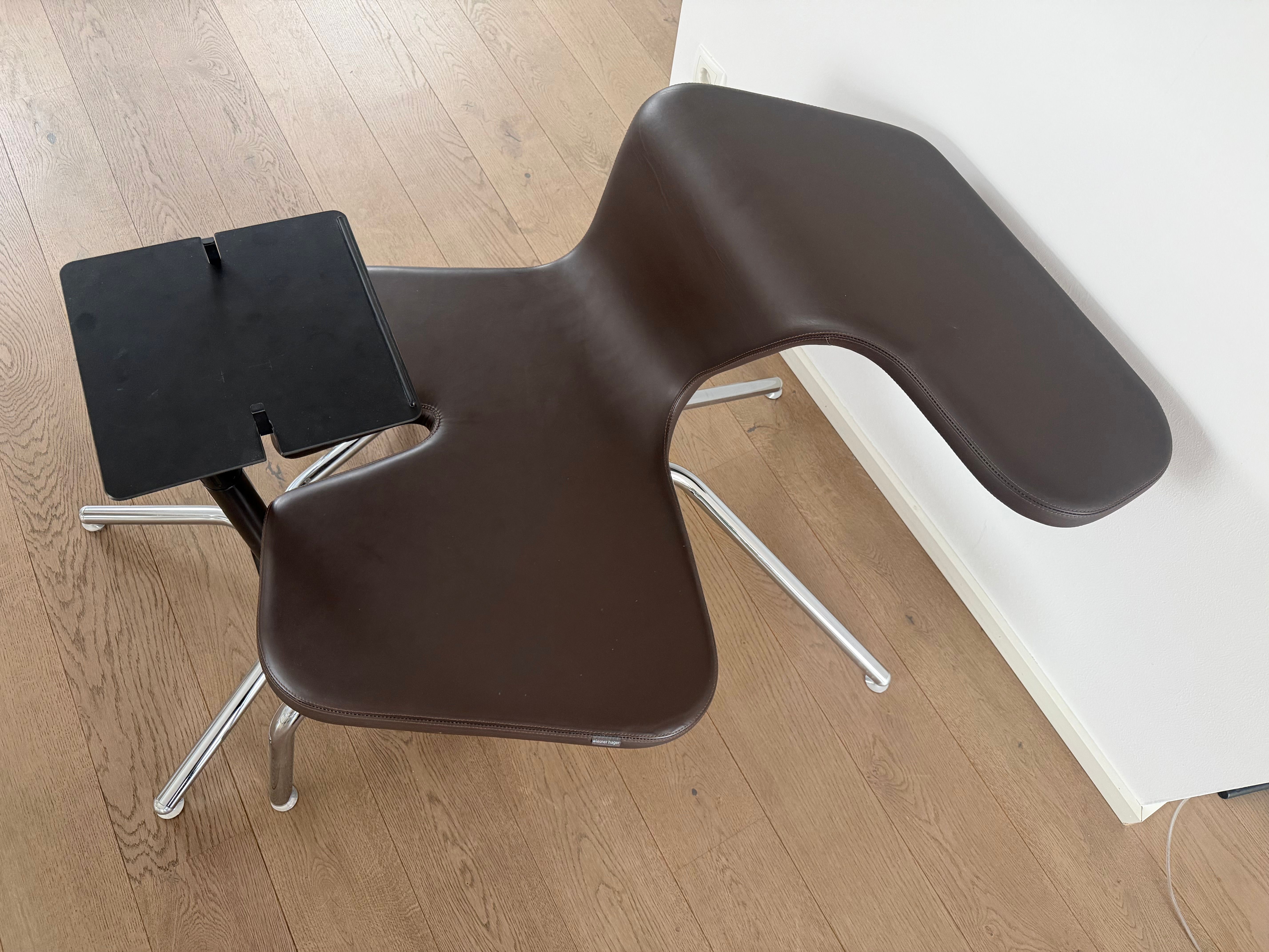 Leather Chair with Built-In Desk Compod Create/Move Front