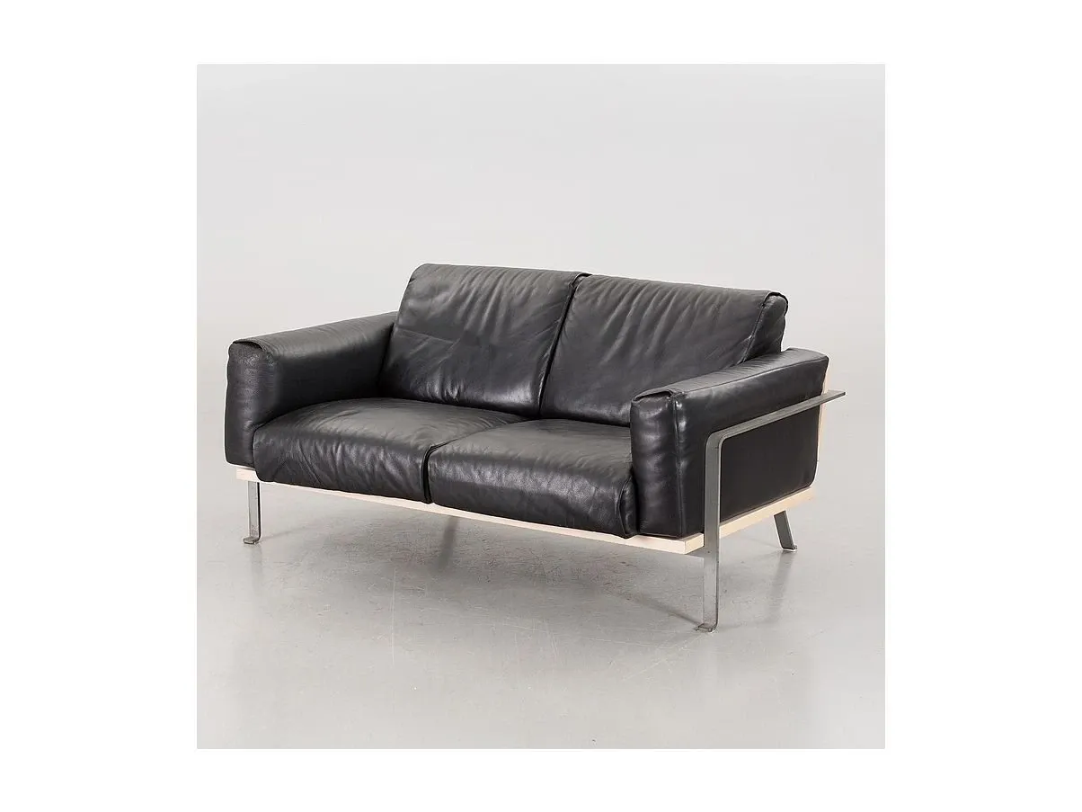 Razius sofa in vintage black leather (19th century), Matteo Grassi 1