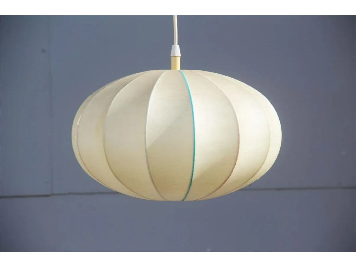Lampada a sospensione vintage in resina cocoon (anni '60) 2