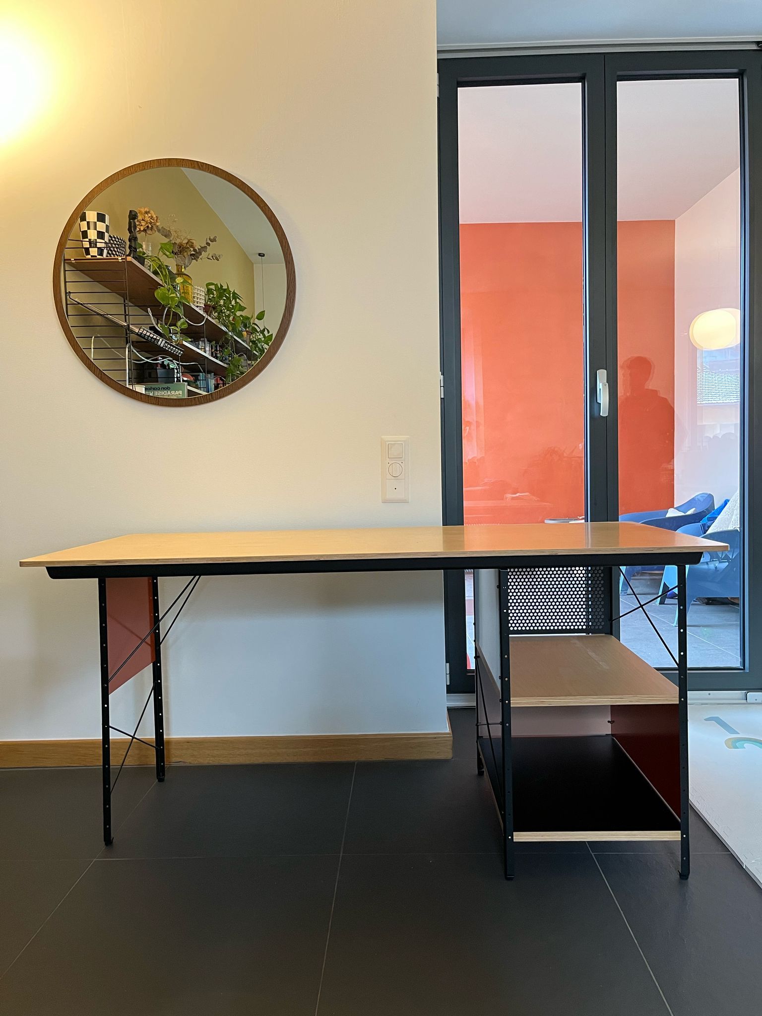 Eames Desk Unit by Charles and Ray Eames, Vitra Front