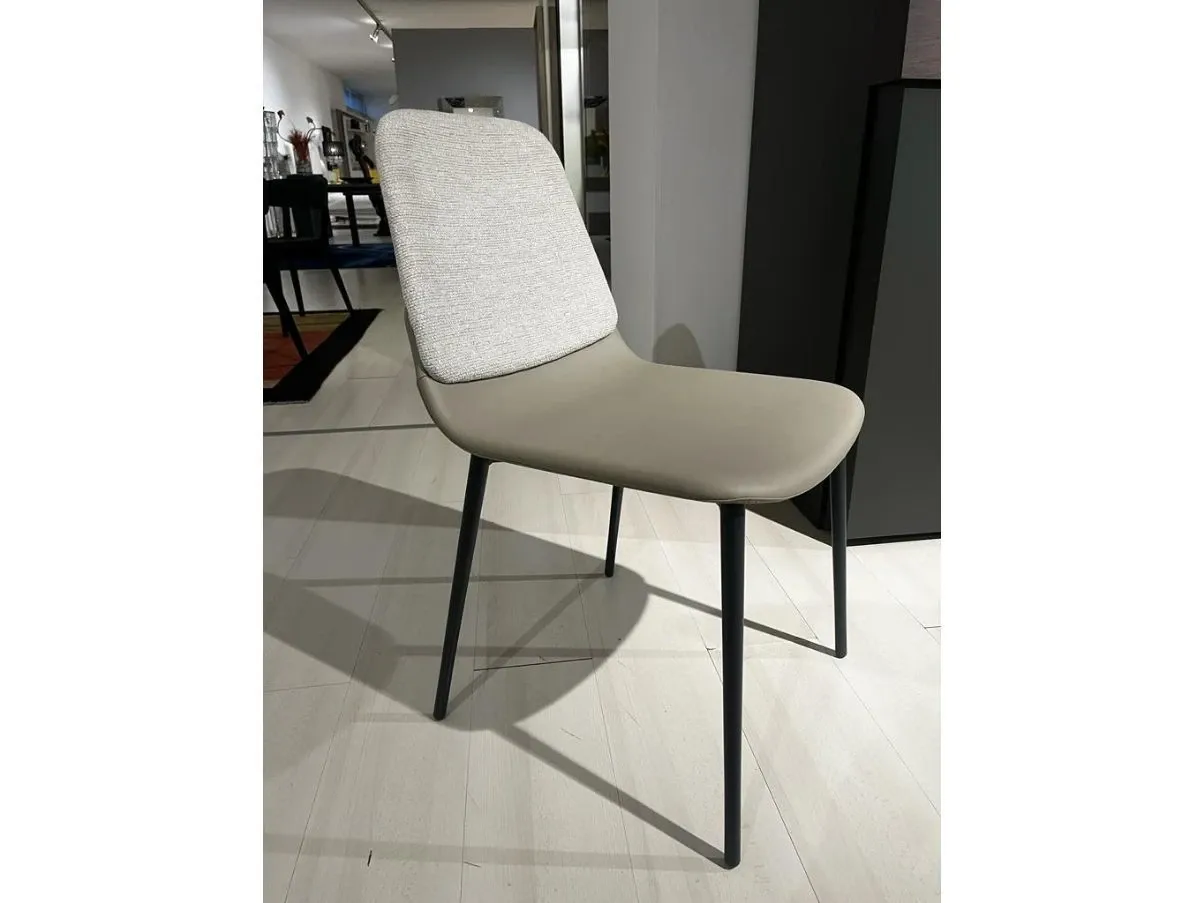Set of 4 Ermes chairs in eco-leather and fabric, Lago 8