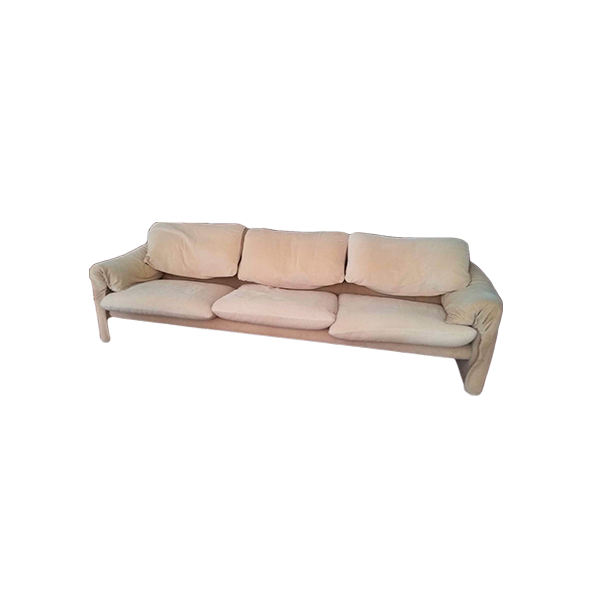 Maralunga 3 seater icon sofa in velvet (beige), Cassina image