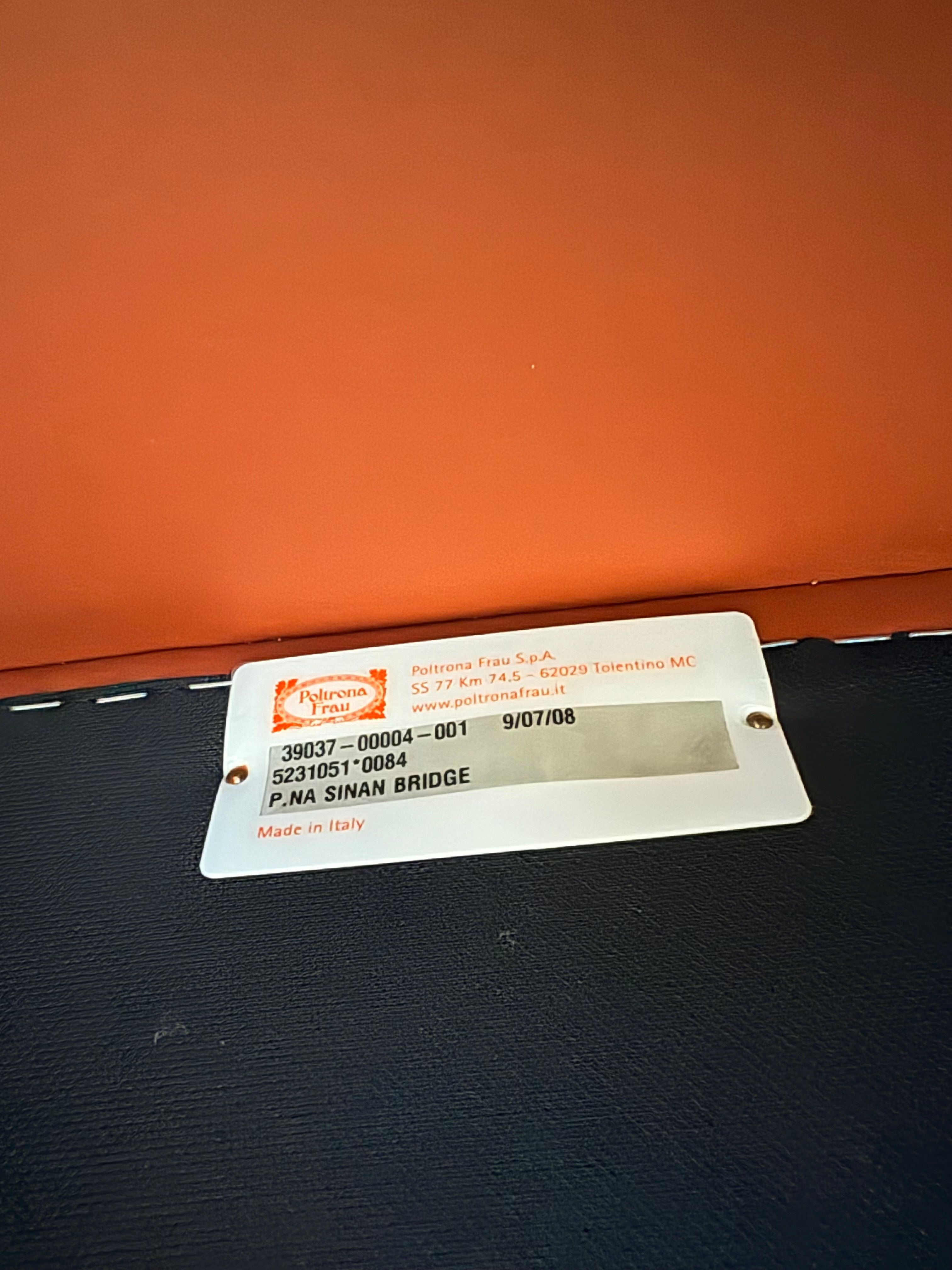 Paar Sinan Sessel aus orangefarbenem Leder von Luca Sacchetti Brand