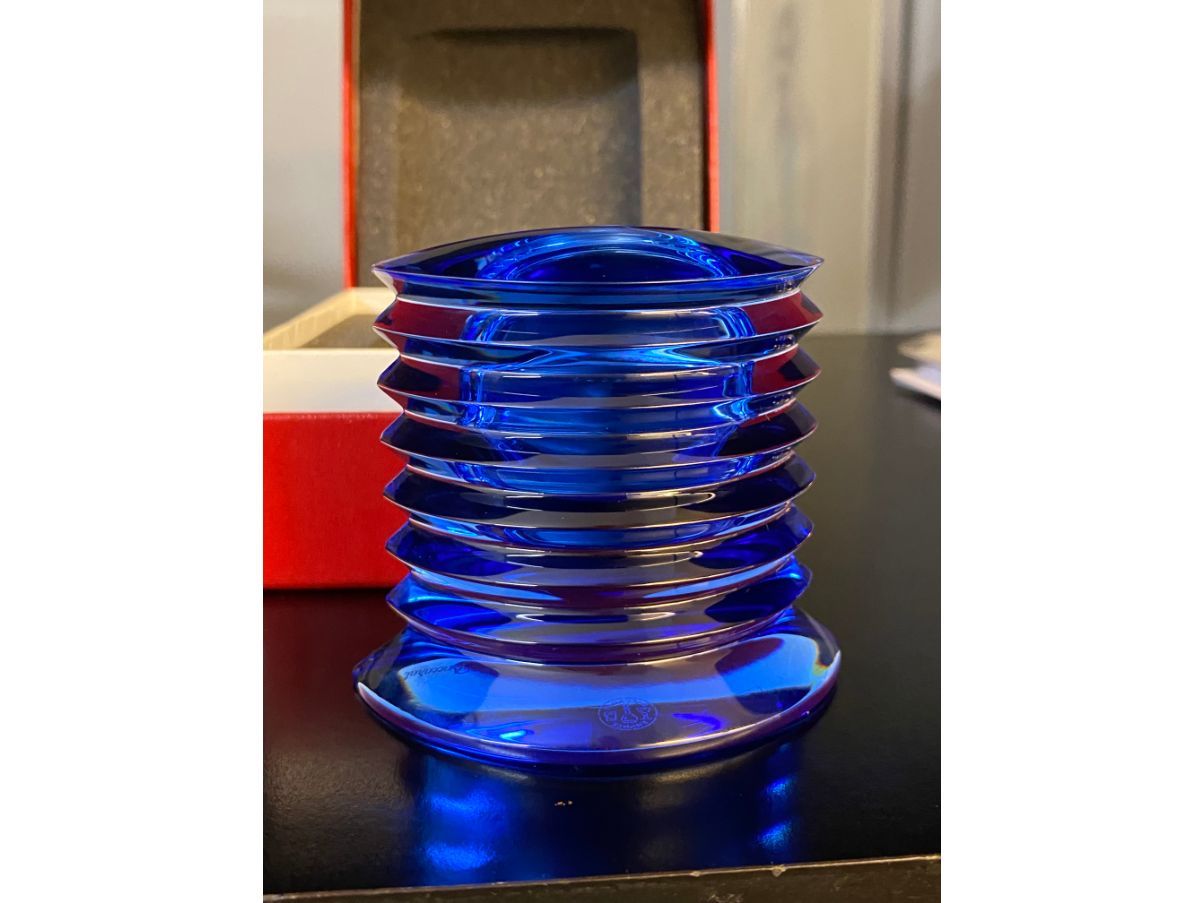 Vintage blue crystal table clock (1980s), Baccart Side