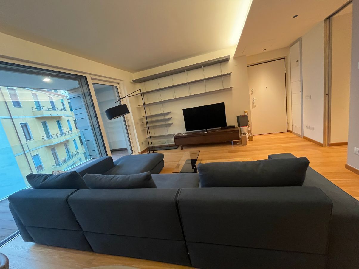 Divano 3 posti angolare Turner in tessuto Details