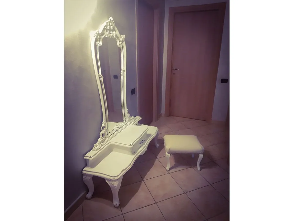 Vintage petineuse with dressing table and pouf in shabby style ( &#039;900) 1