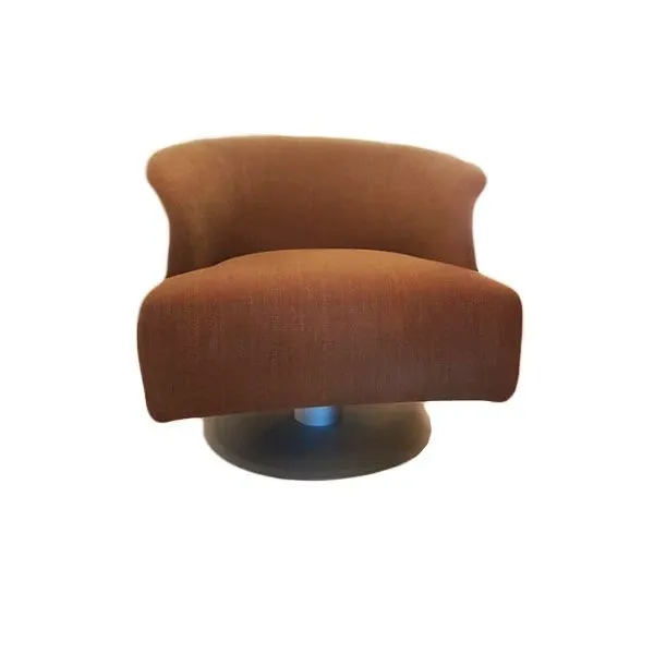 Idi swivel armchair with low backrest (hazelnut), Giorgetti image