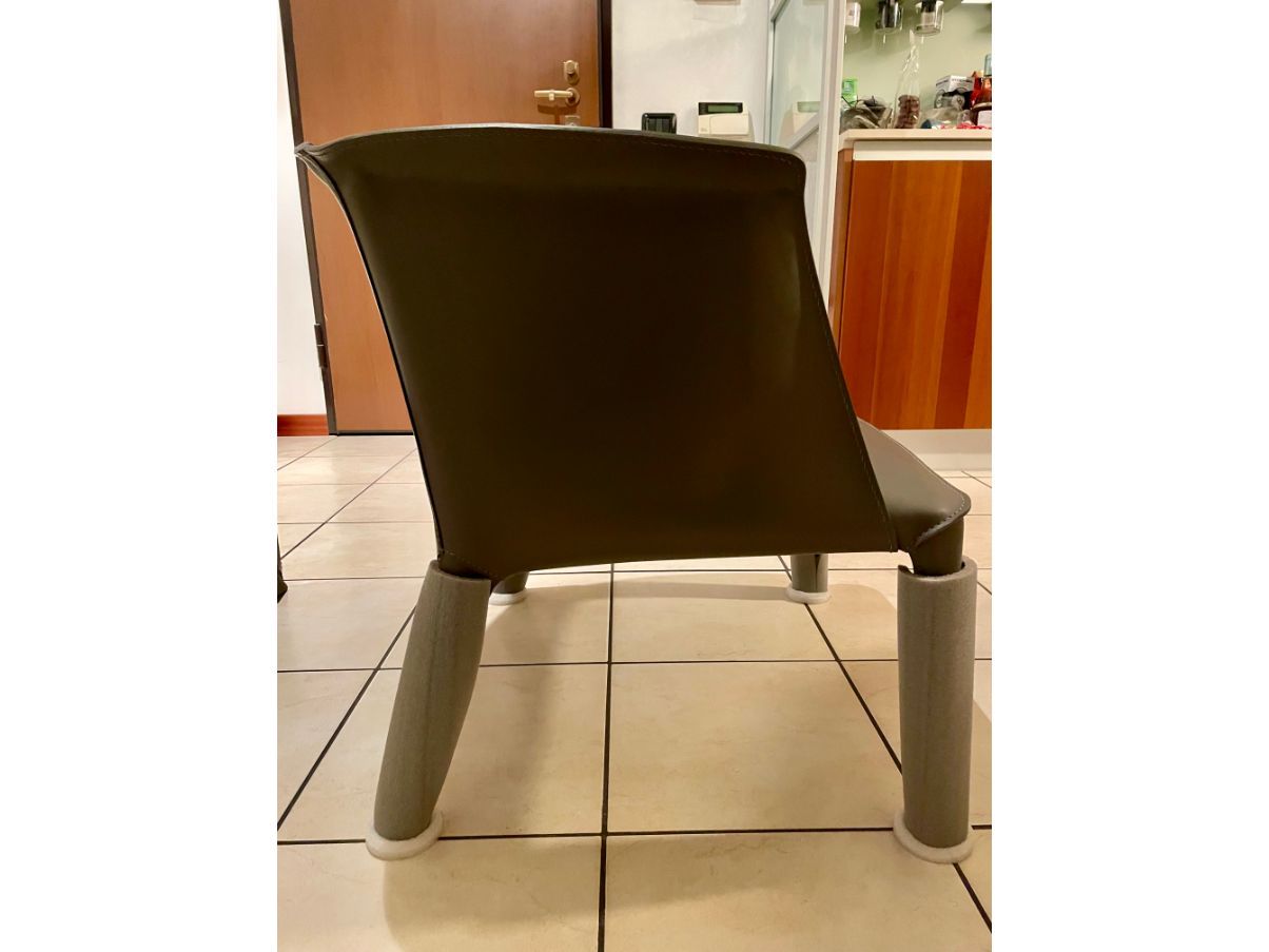 Poltroncina Isabel in cuoio grigio, Flexform Side