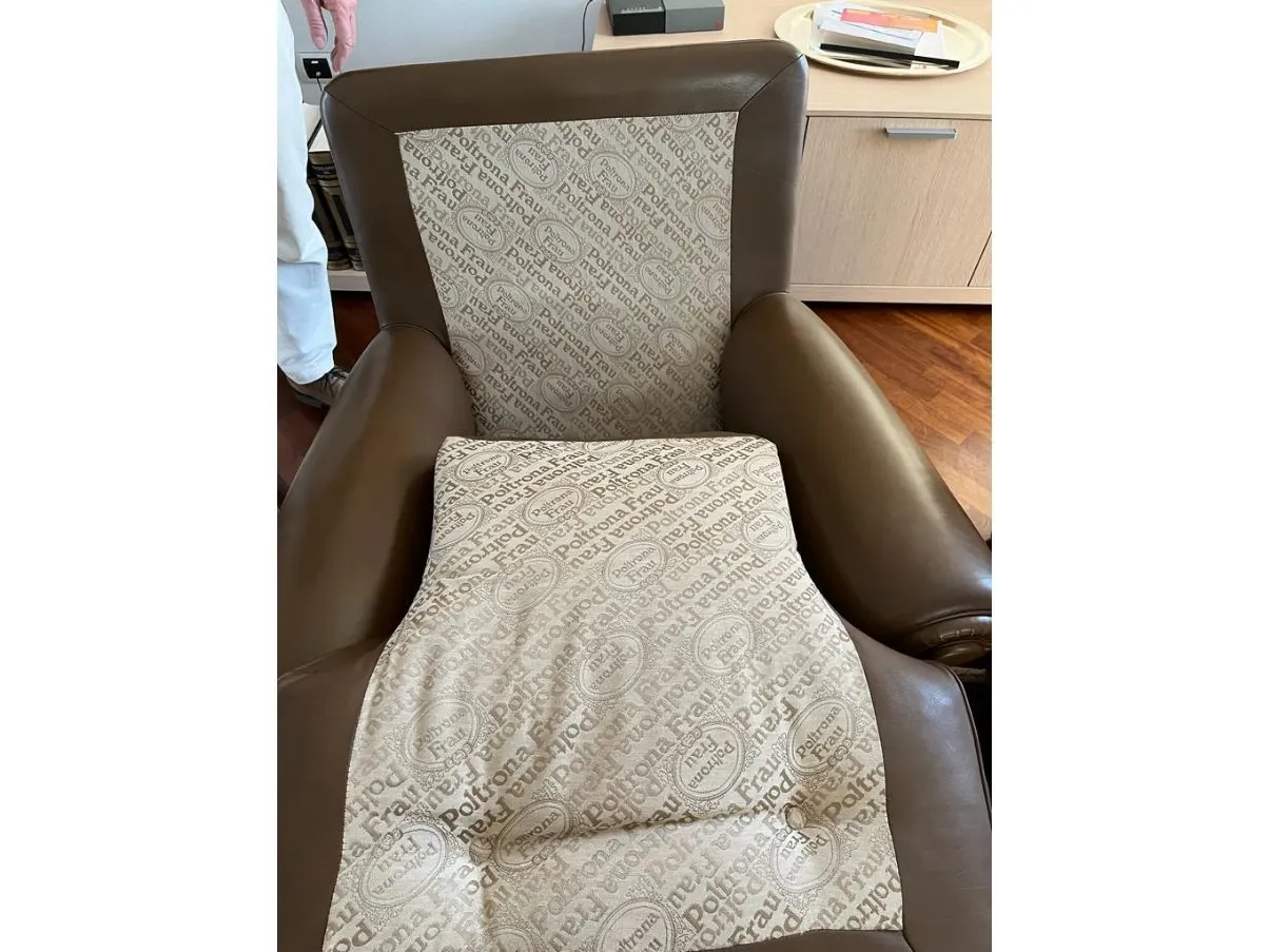 Set 2 poltrone Edorardo in pelle marrone, Poltrona Frau 1