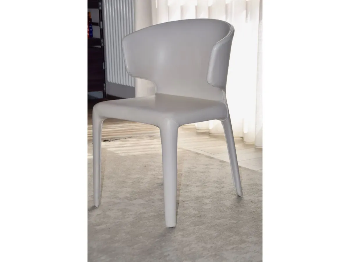 Hola leather chair 4