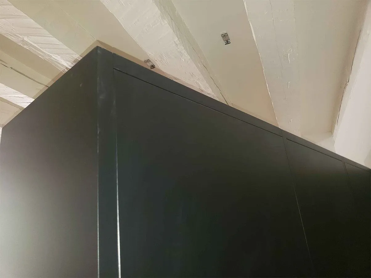Credenza 505 in legno con vani e ante in vetro, Molteni&C 2
