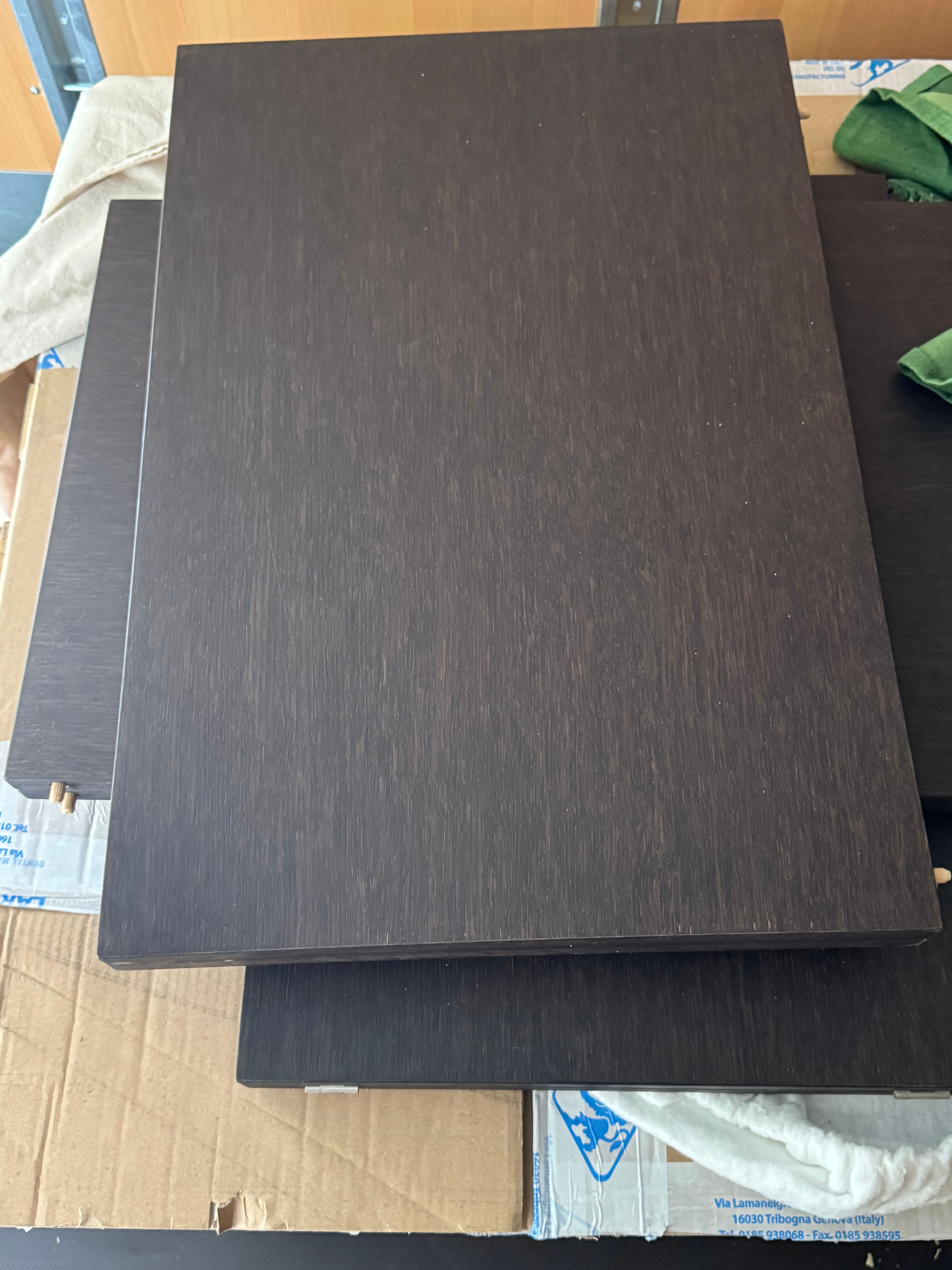 Round Extendable Dining Table Edo Brown Defects