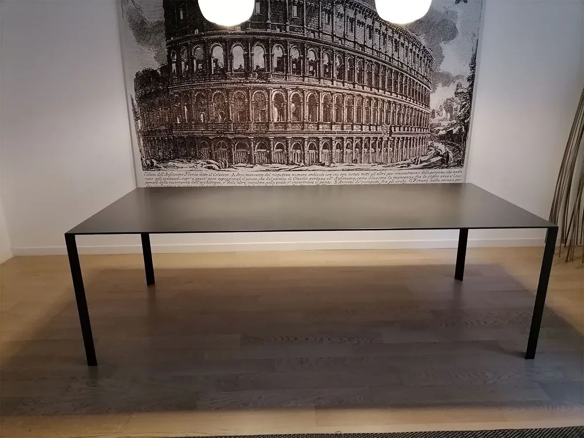 Tavolo rettangolare LessLess alluminio (antracite), Molteni&C 5