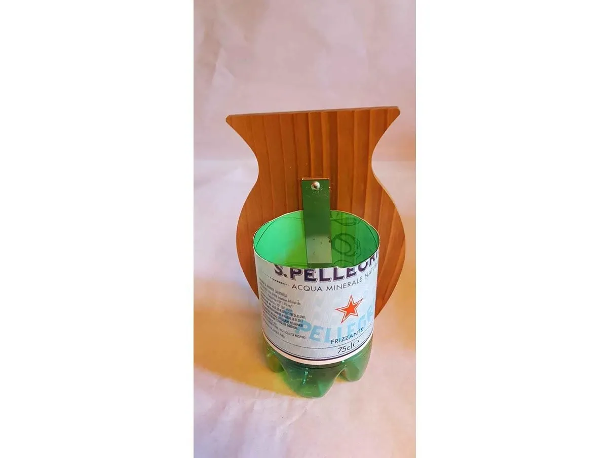 Twergi vase cover in cherry wood, Alessi 3