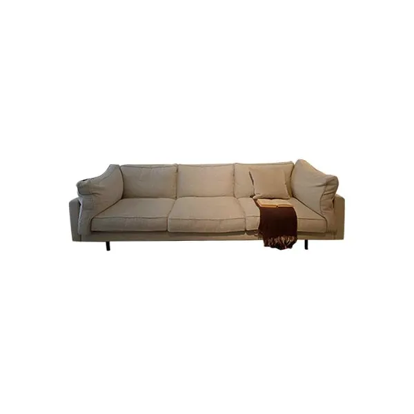 Square 16 sofa in fabric with metal feet 