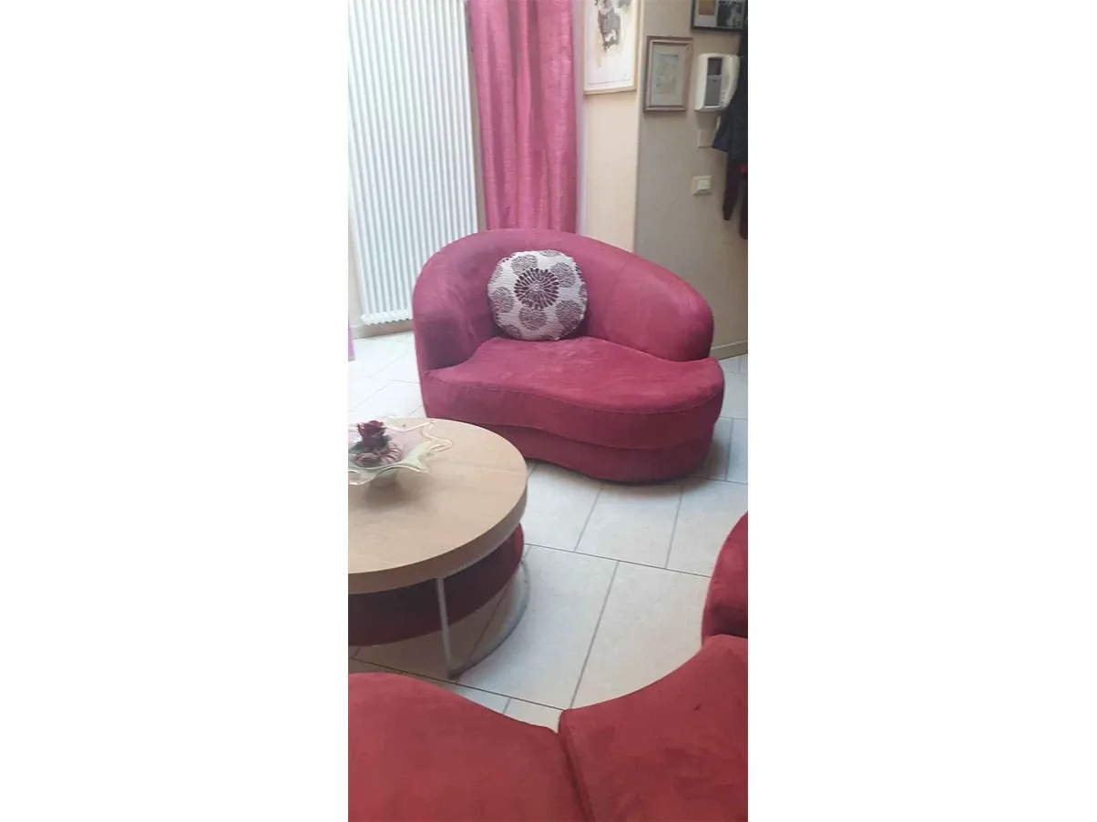 Set divano 3 posti e poltrona Piano in tessuto 7