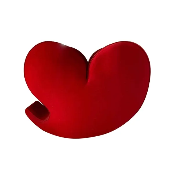 Poltrona Soft Heart di Ron Arad in tessuto, Moroso image