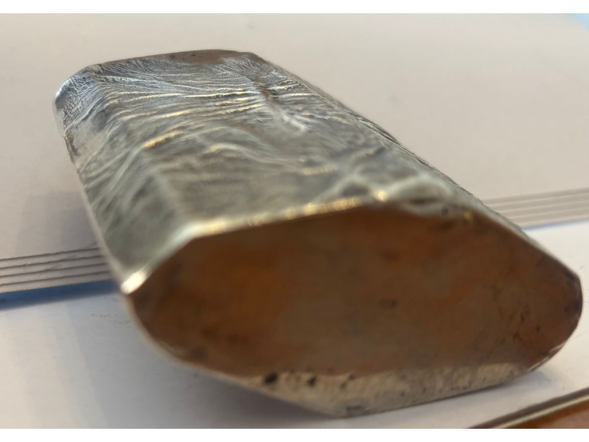 Vintage Silver Lighter Details
