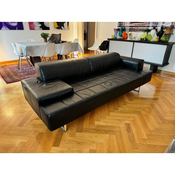 Quadra 3-seater black sofa in Saddle leather, Poltrona Frau  image