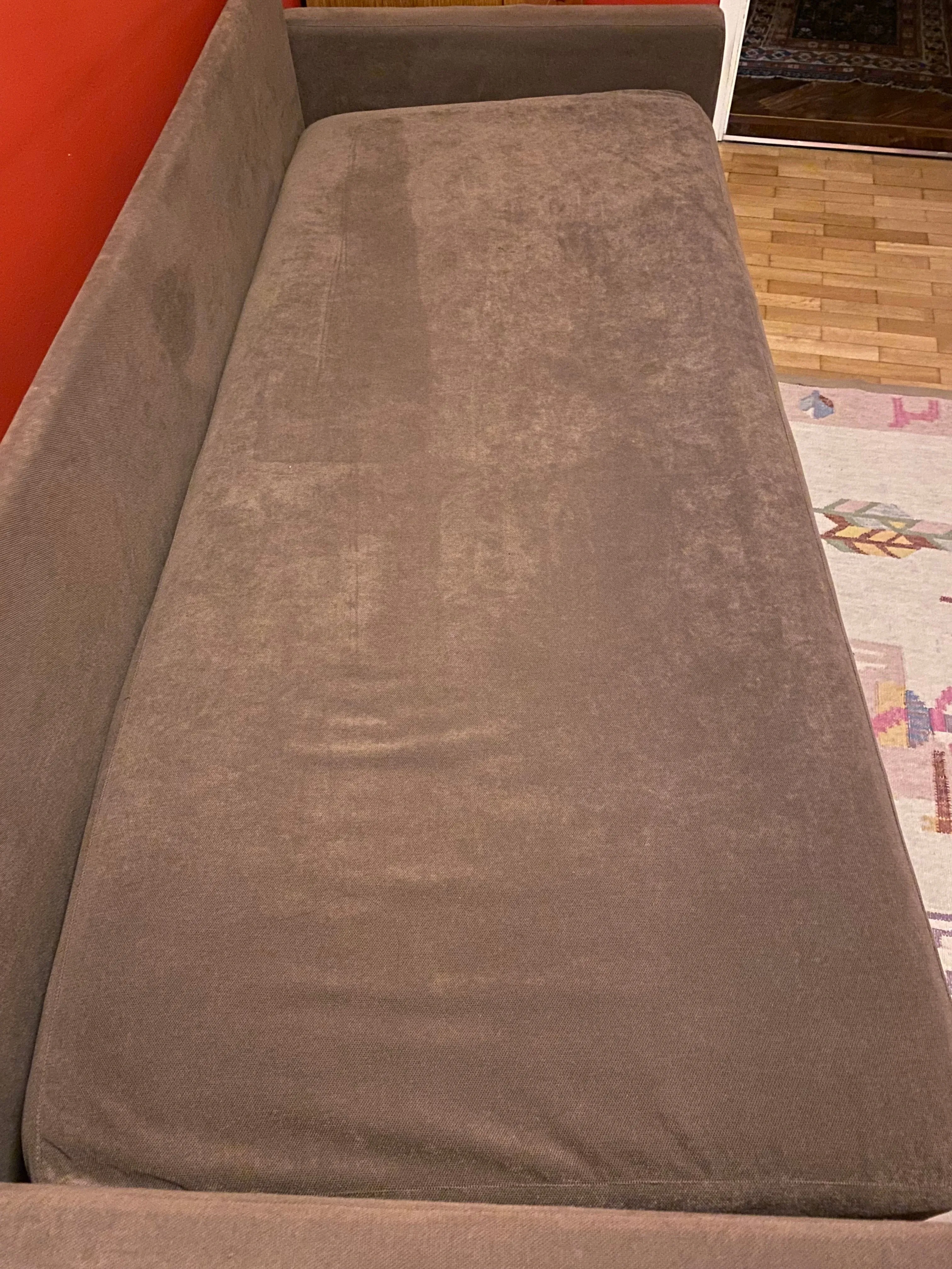 Divano Letto con cuscini 4