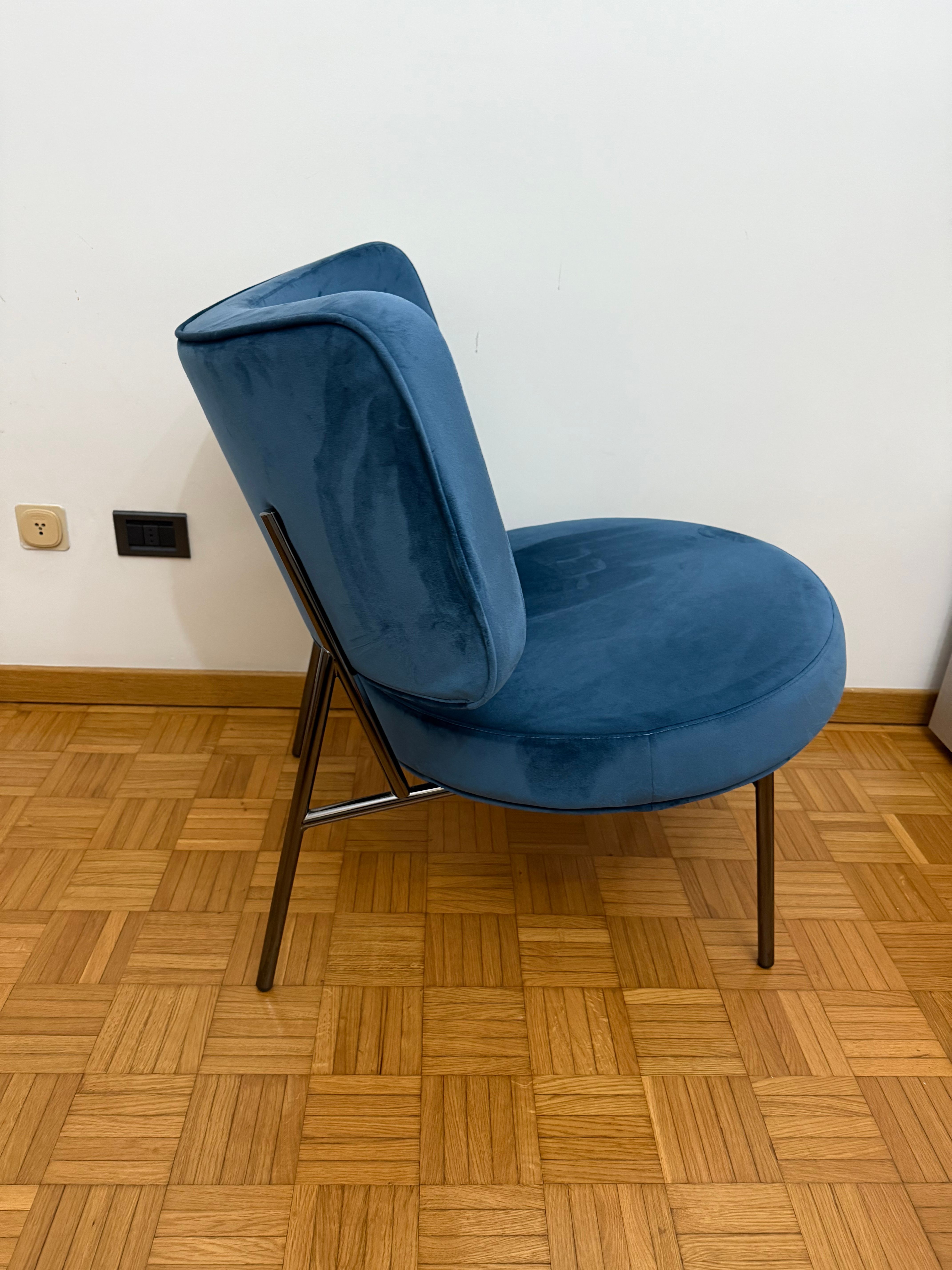 Poltrona Coco rivestita in velluto (blu), Calligaris Side