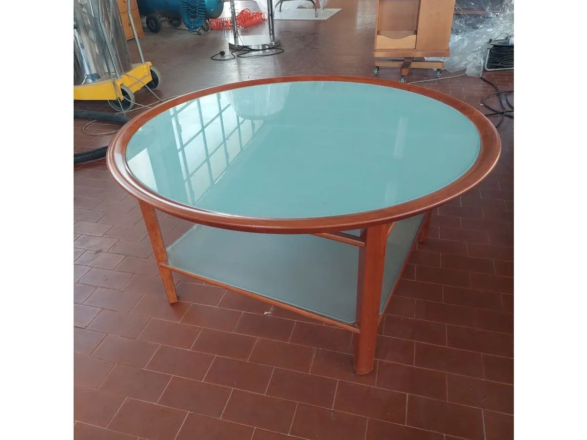Status round coffee table in solid cherry, Giorgetti 2