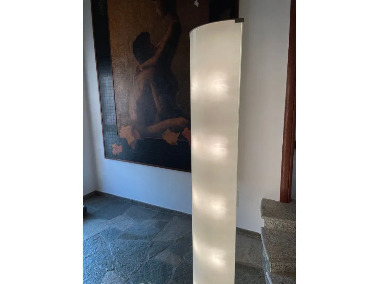 Lampada da terra Pirellone, FontanaArte 4