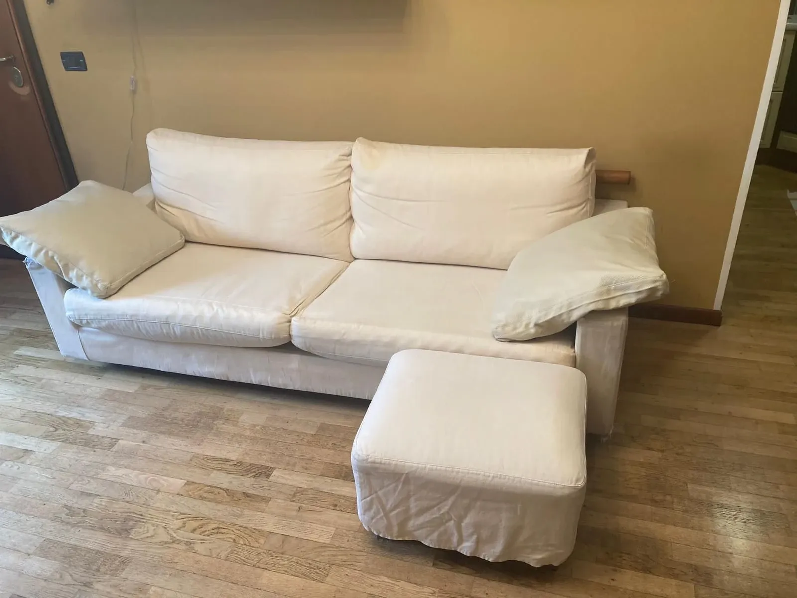 Sofa in white fabric, Flexform 2