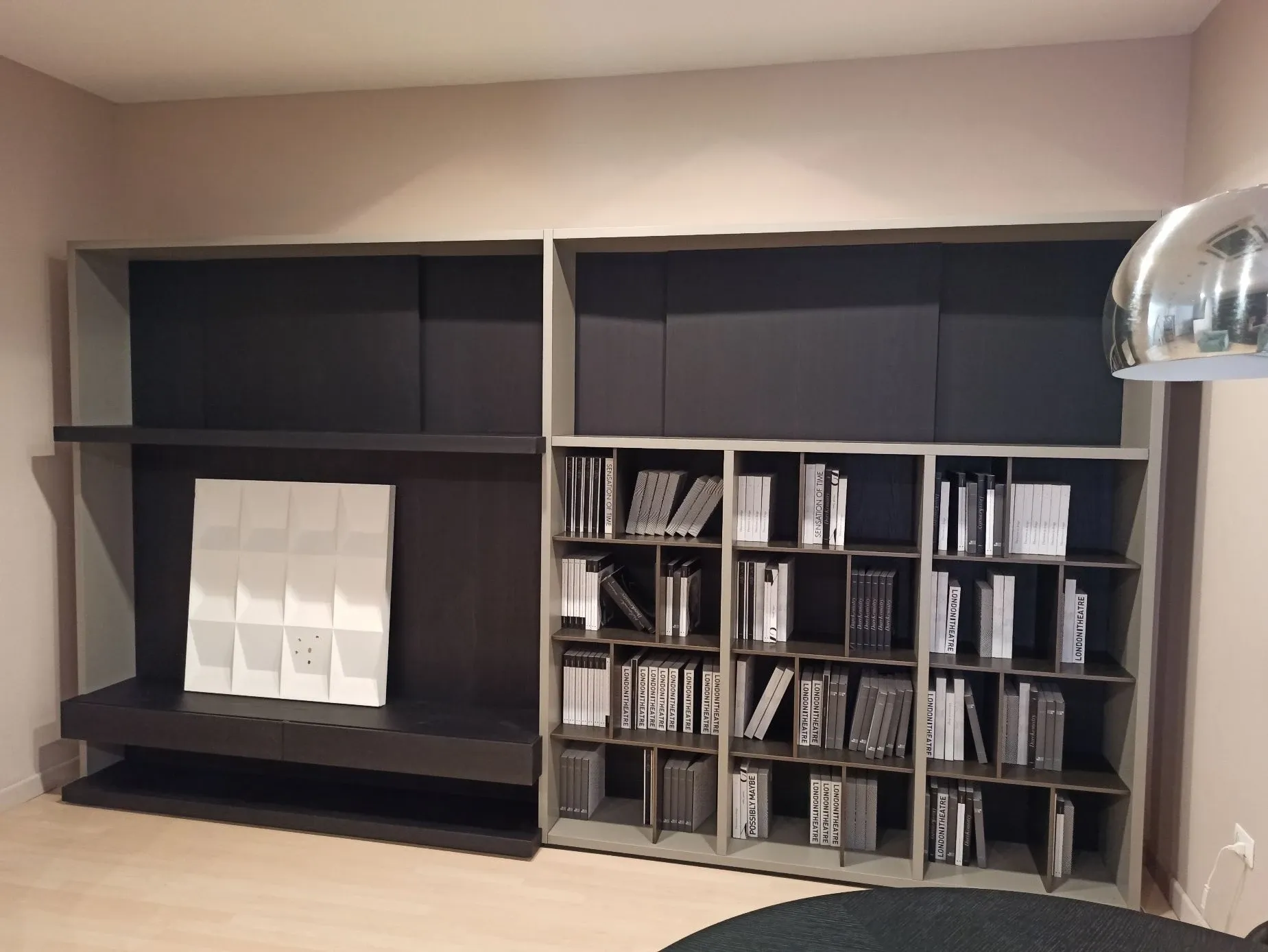 Parete tv con libreria, Poliform 2