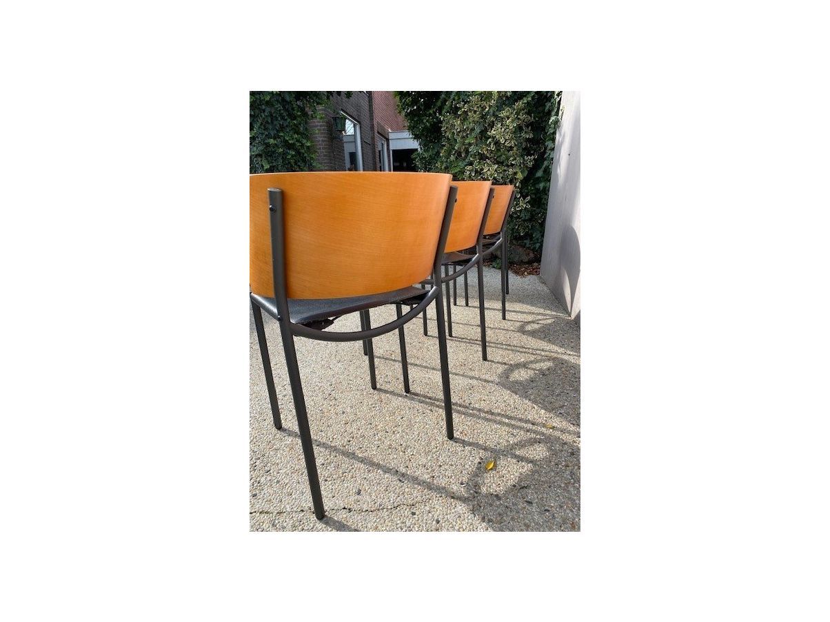 xo-design-set-di-4-sedie-lila-hunter-in-pelle-nera-e-legno-di-philippe-starck-del-1988-325395-7.jpeg image-7