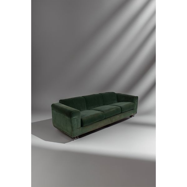 'D120' sofa by Valeria Borsani and Alfredo Bonetti, Tecno image