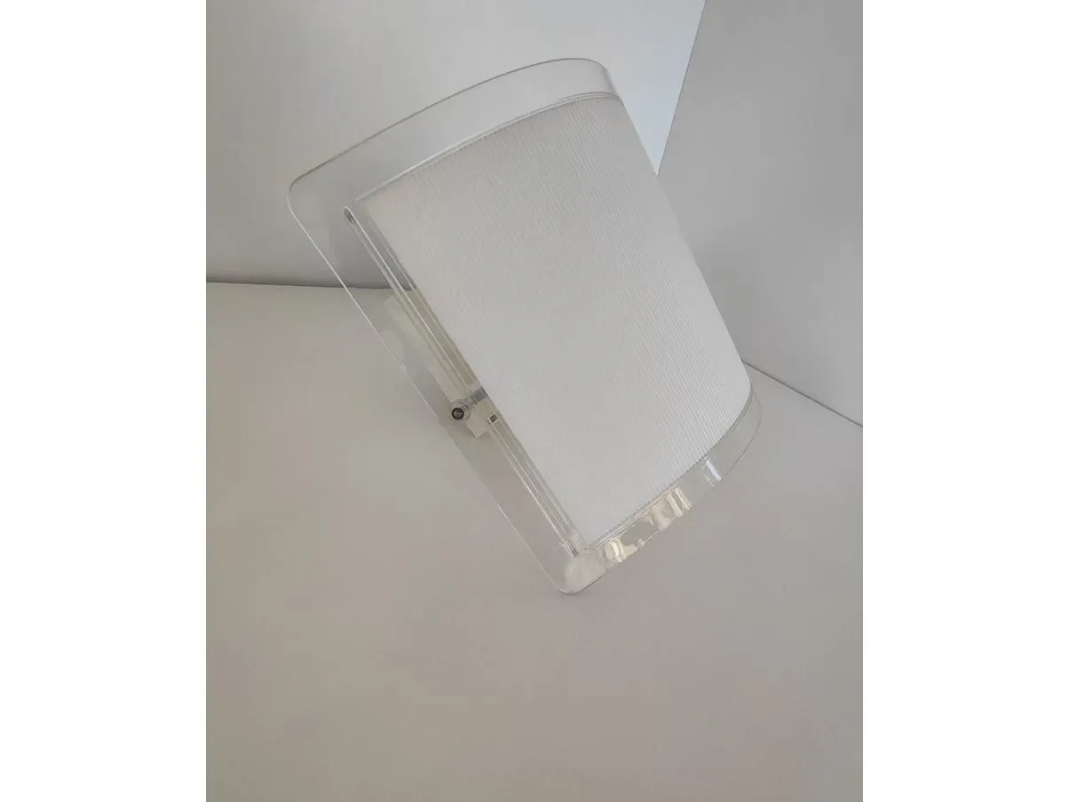 Screen wall lamp in plastic material, Luceplan 2