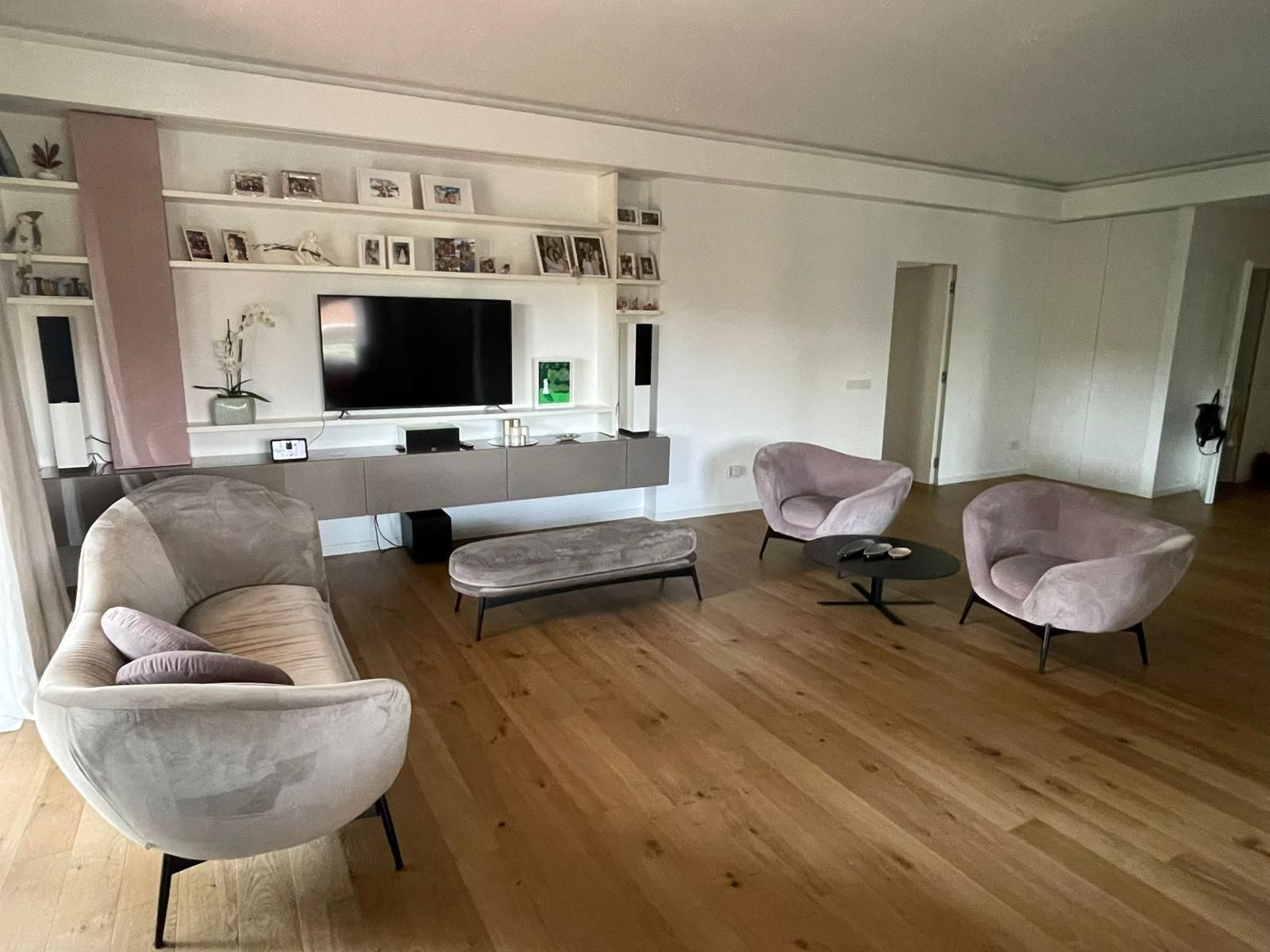 Oltremare Samt Hocker von Antonio Marras Front