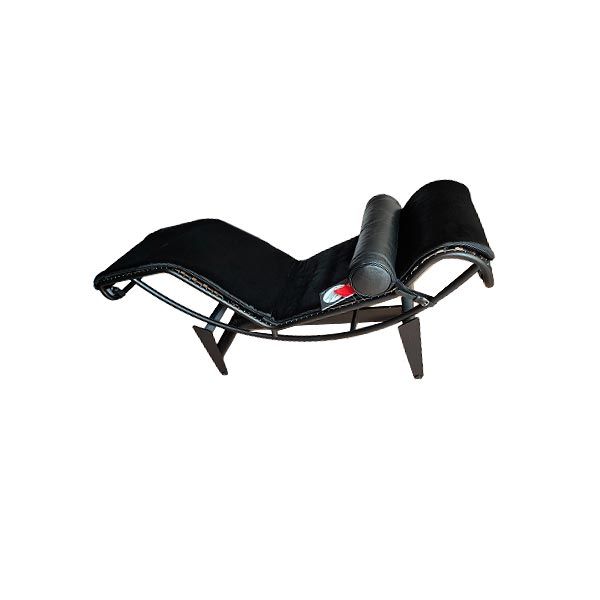 Chaise longue LC4 in pelle nero, Cassina image