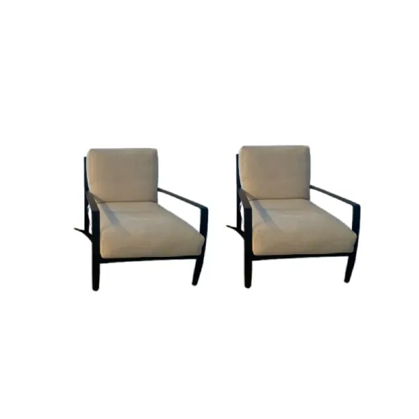 Set of 2 ivory Richard armchairs, Minotti image