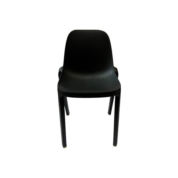 Broom chair by Philippe Starck black, Emeco image