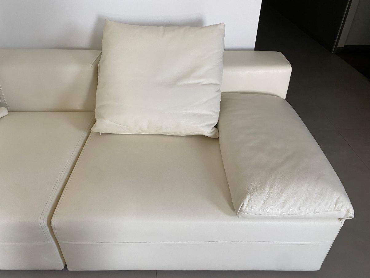 2-Sitzer Ledersofa Freestyle weiß Details