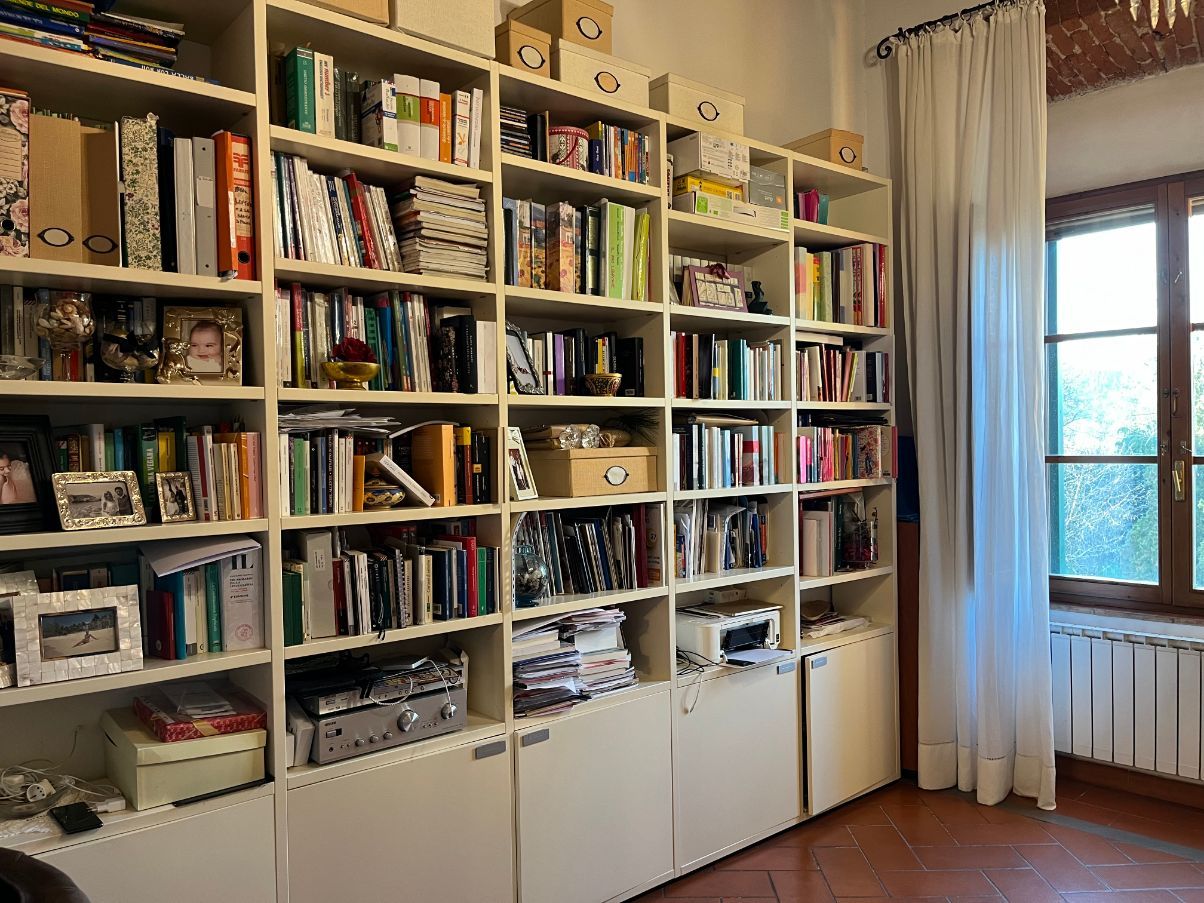 White bookcase, Poliform Front