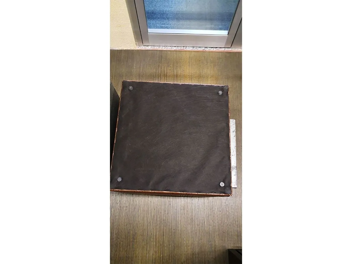Pouf XL Floss rivestimento pelle (marrone), Ivano Redaelli 3